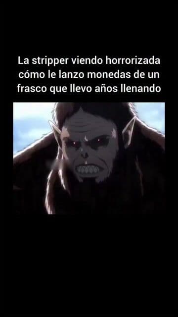 El Titán Colosal apareció en 2013 y cambió la historia del anime. En 'Ataque a los Titanes', la famosa escena donde Eren presencia la caída del muro define el conflicto y el tono oscuro que marcaría toda la serie.