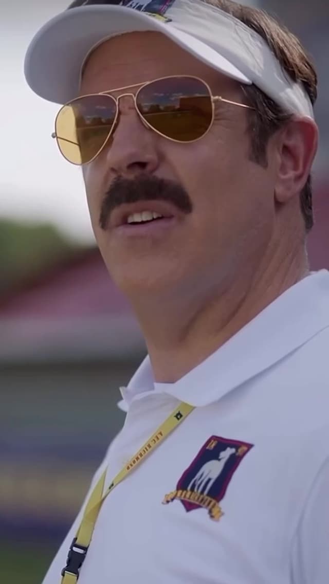 En la temporada 4 de 'Ted Lasso', la serie apuesta por la creación del equipo femenino Lady Greyhounds, explorando nuevos retos sociales en el fútbol y dando un aire fresco a la narrativa y estructura de episodios.