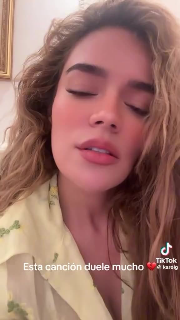 Karol G ha convertido TikTok en una de sus plataformas clave para lanzar éxitos musicales y conectar con sus fans. Sus trends musicales muestran cómo el contenido viral puede impulsar canciones a lo más alto de las listas.