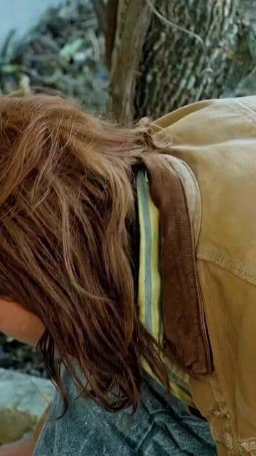 Para su papel en 'What's Eating Gilbert Grape' (1993), Leonardo DiCaprio estudió de cerca a jóvenes con discapacidades. Su actuación sorprendió tanto que muchos creyeron que no actuaba, mostrando su total entrega al personaje.