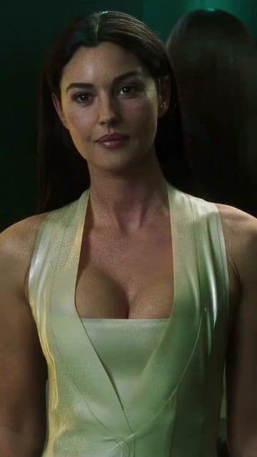Monica Bellucci fue elegida como Perséphone en 'The Matrix Reloaded' tras 'Malèna'. En el videojuego 'Enter the Matrix', el famoso beso cambia: Perséphone lo comparte con Niobe en lugar de Neo.