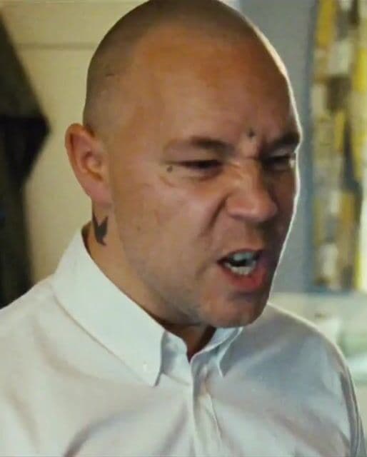 Shane Meadows crea rebanadas de vida tan crudas que sientes que eres una mosca en la pared.