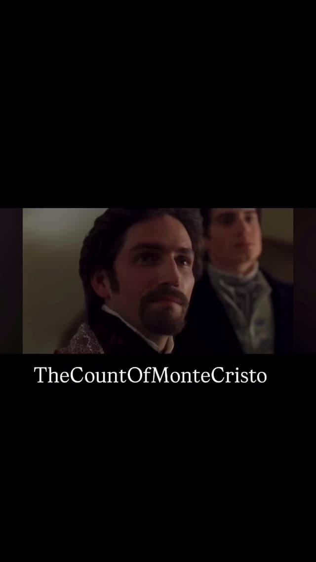 En 'The Count of Monte Cristo 2002', el reencuentro entre Edmond Dantès y Mercédès intensifica la tensión del plan de venganza. Esta escena es clave en la película y resalta la fuerza de la historia de justicia y redención.