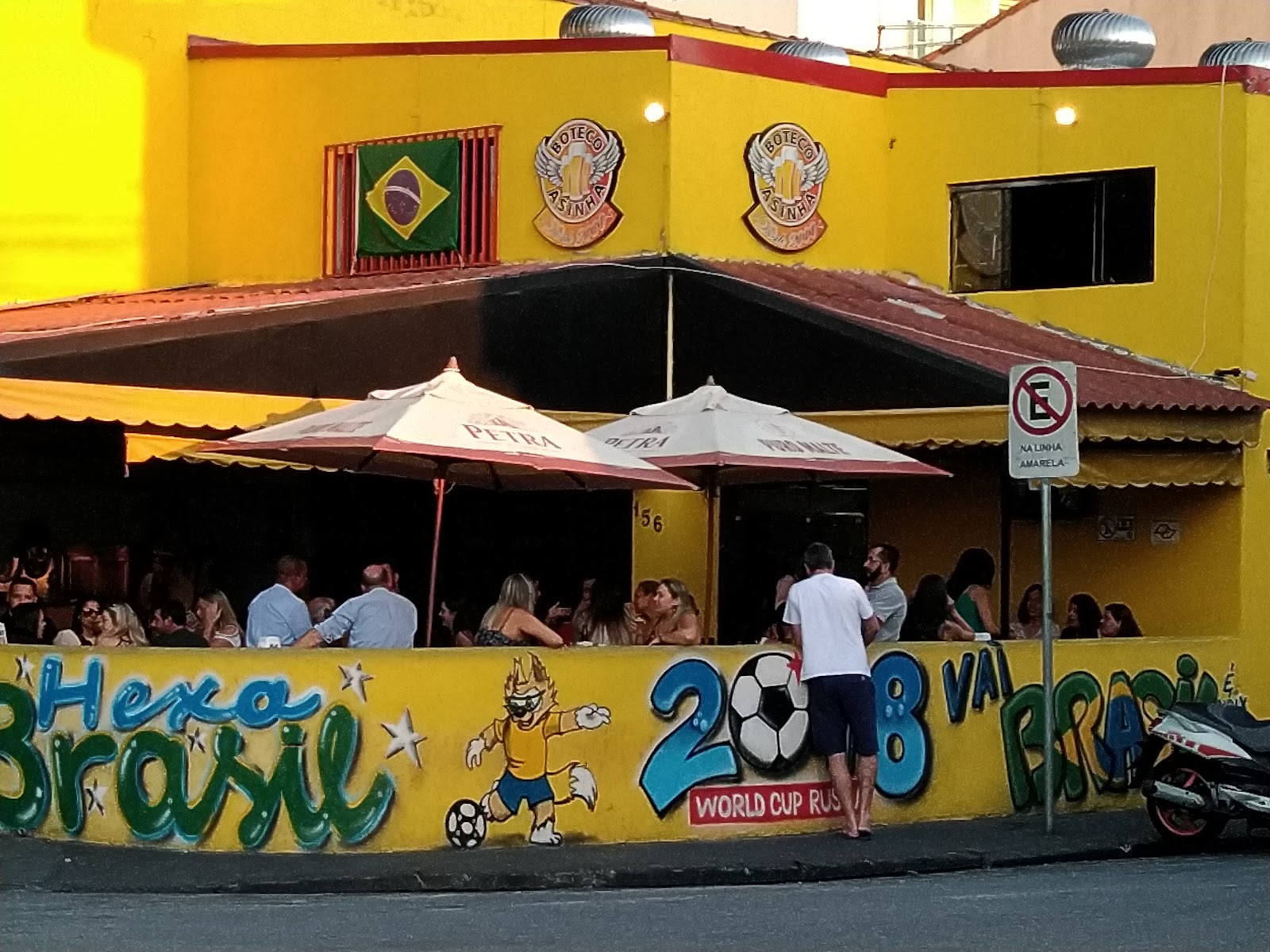 feed background