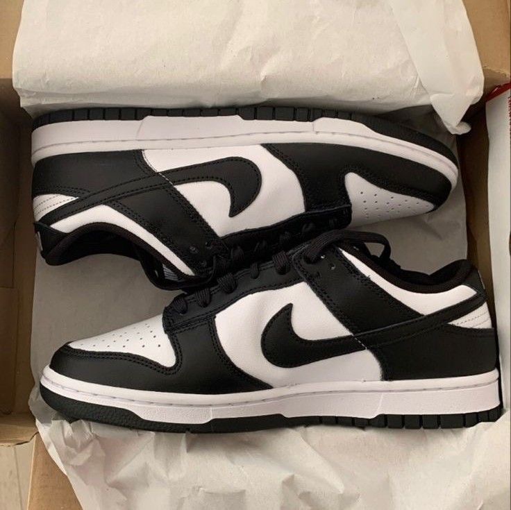 Social Nike dunk panda 